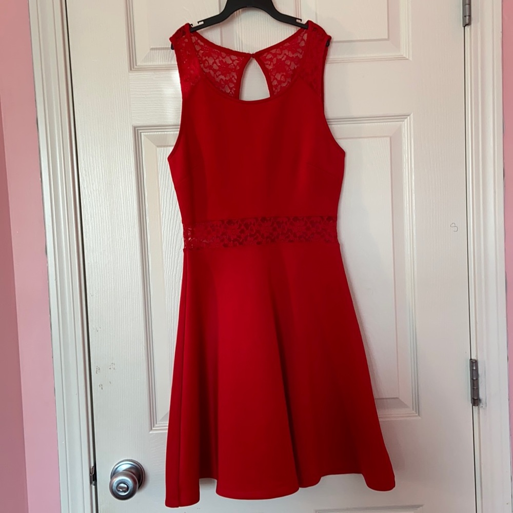 Forever 21 Lacey red dress
